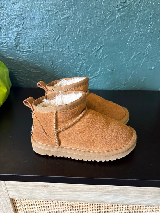 UGG Other - UGG Chestnut boots